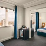 Novotel Centre Tour Eiffel 4*