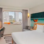 Novotel Centre Tour Eiffel Hotel Parigi