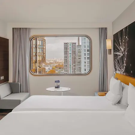 Hotel Novotel Centre Tour Eiffel Paris