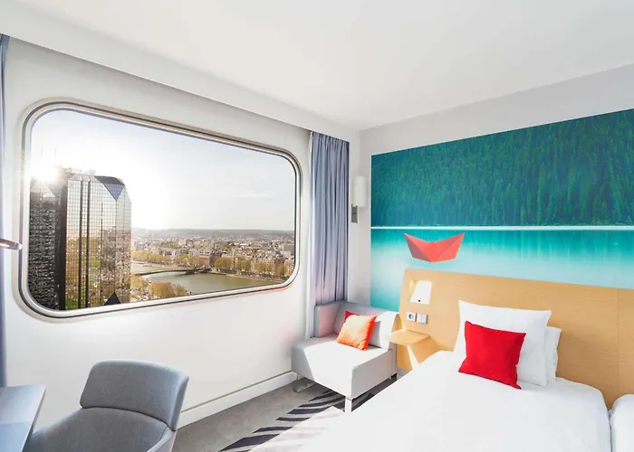 نوفوتيل سنتر تور إيفل فندق