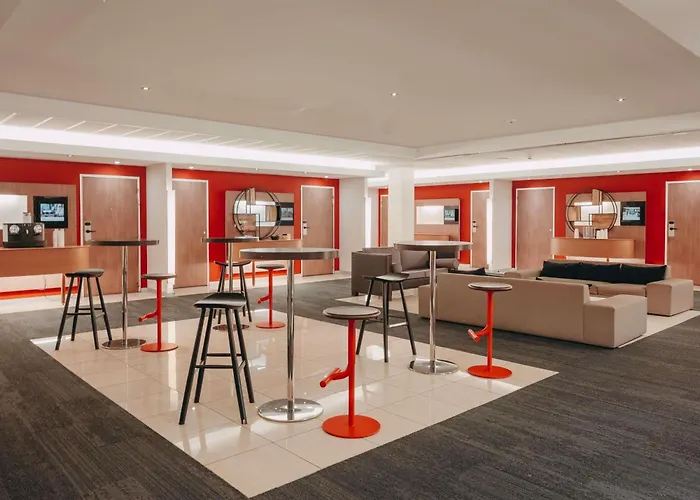 نوفوتيل سنتر تور إيفل فندق