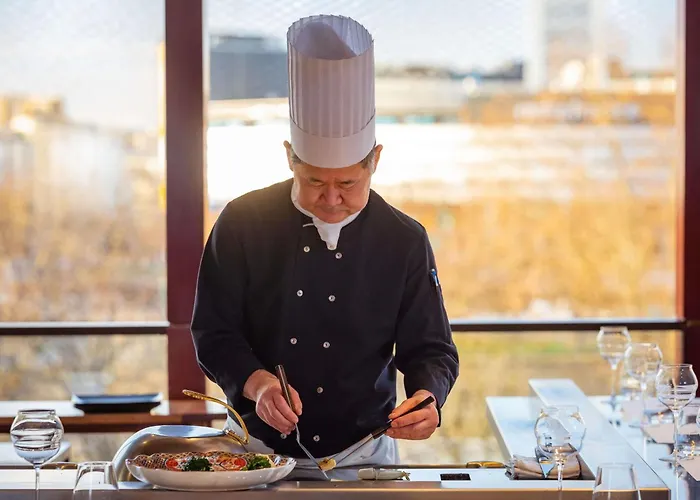 فندق نوفوتيل سنتر تور إيفل باريس