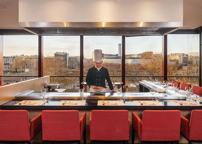 نوفوتيل سنتر تور إيفل فندق