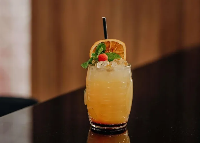 نوفوتيل سنتر تور إيفل 4*