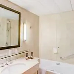 巴黎中心埃菲尔铁塔之旅诺富特酒店 4*