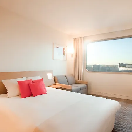 Novotel Centre Tour Eiffel Hotel