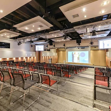 Hotel Novotel Centre Tour Eiffel Paris