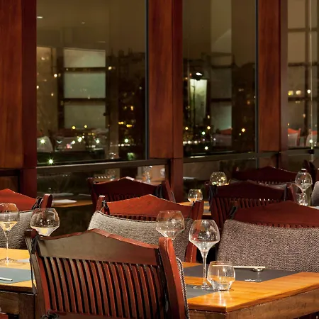 Hotel Novotel Centre Tour Eiffel Paris