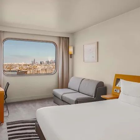 Novotel Centre Tour Eiffel Paris