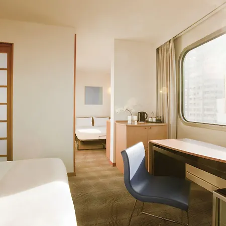 Hotel Novotel Centre Tour Eiffel 4*