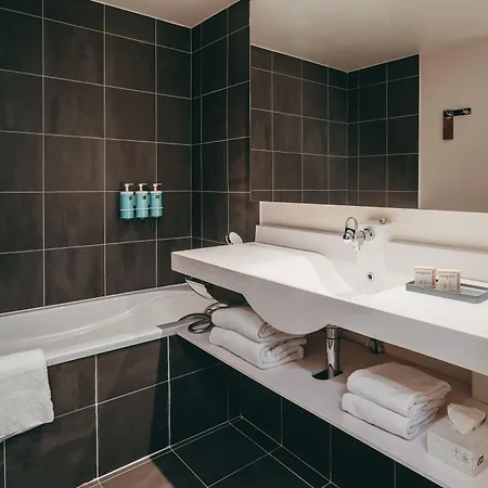 Hotel Novotel Centre Tour Eiffel 4*