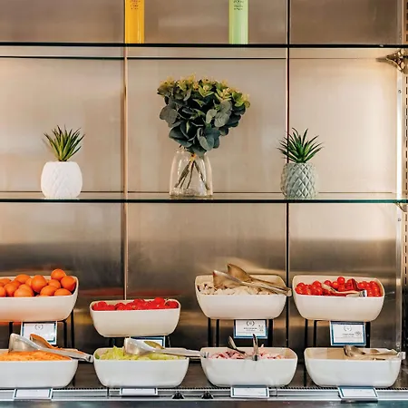 Novotel Centre Tour Eiffel 4*