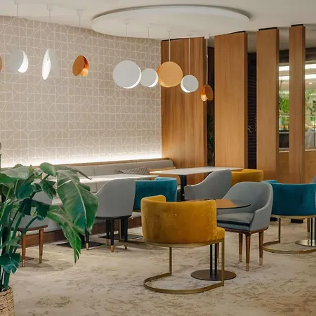 Hotel Novotel Centre Tour Eiffel 4*