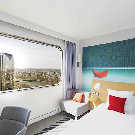 Hotell Novotel Centre Tour Eiffel 4*