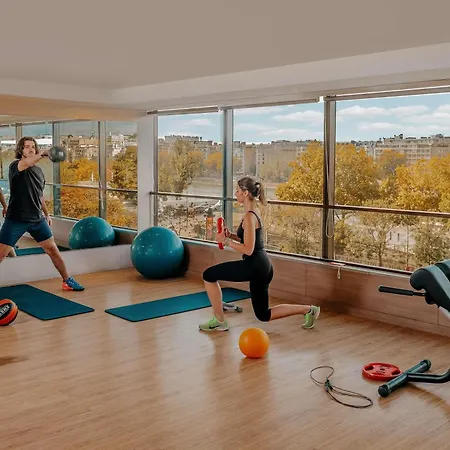 Novotel Centre Tour Eiffel Paris