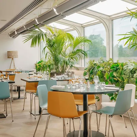 Novotel Centre Tour Eiffel 4* Paris