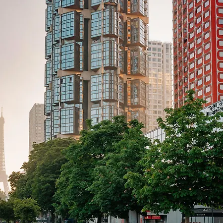 Novotel Centre Tour Eiffel Hotel 4*
