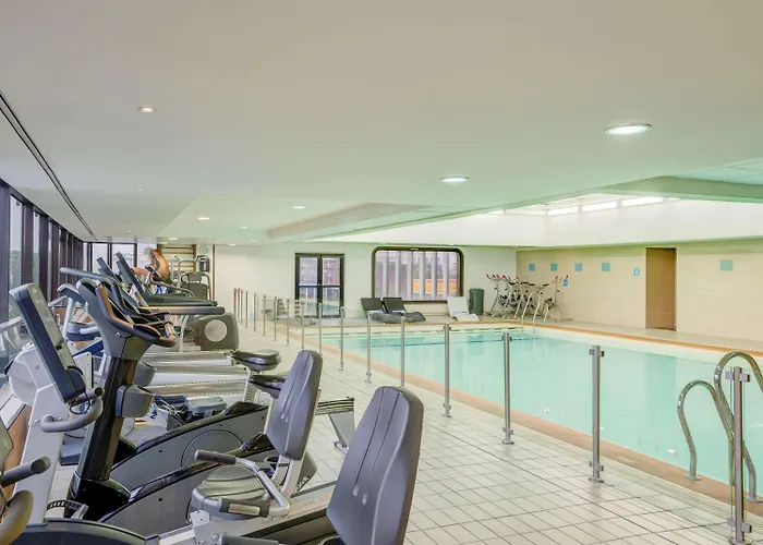 Novotel Centre Tour Eiffel Hotel 4*