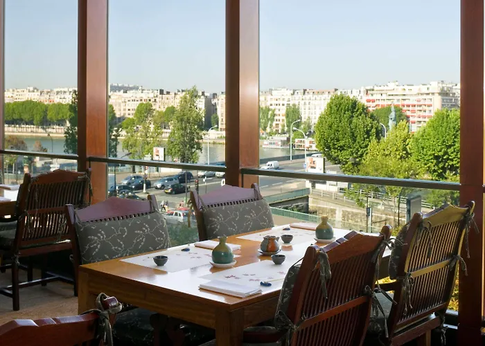 Novotel Centre Tour Eiffel Hotel Paris