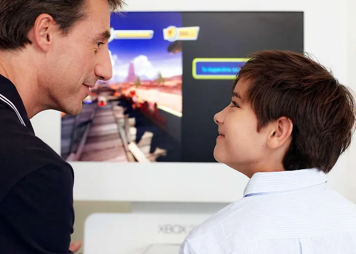 Novotel Centre Tour Eiffel 4*