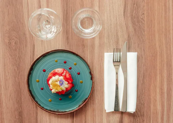 Hotel Novotel Centre Tour Eiffel 4*