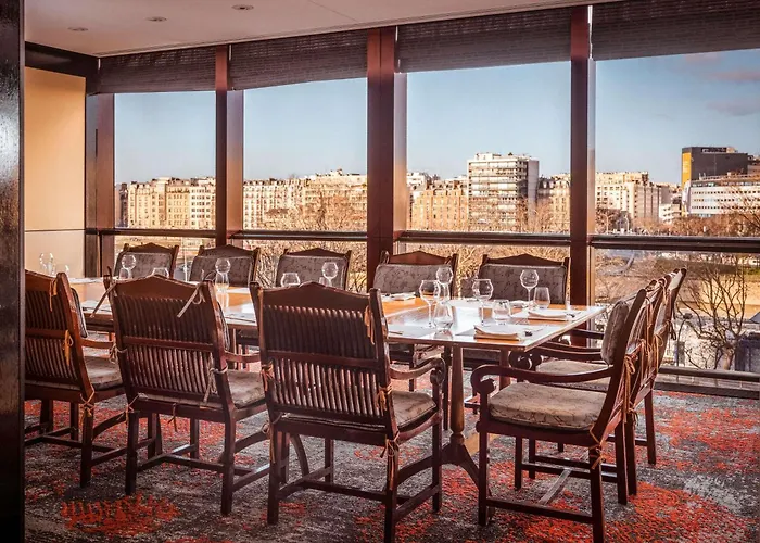 מלון Novotel Centre Tour Eiffel 4*