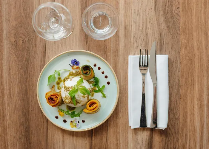 نوفوتيل سنتر تور إيفل فندق