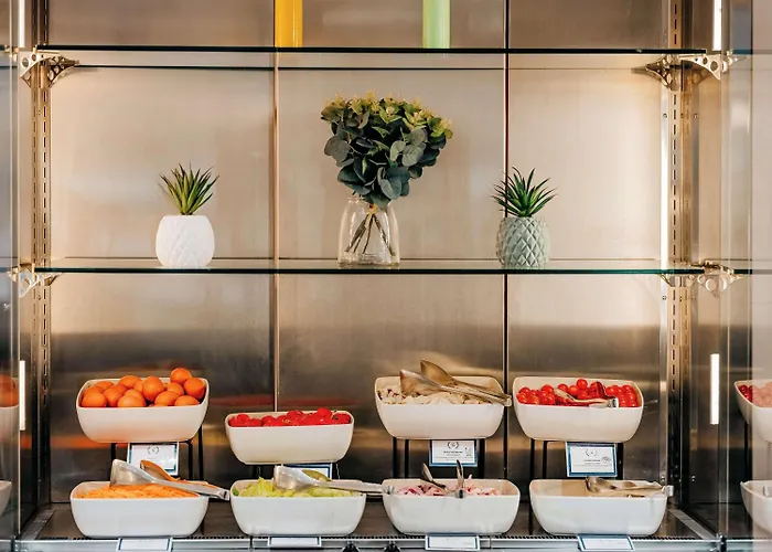 Novotel Centre Tour Eiffel 4*