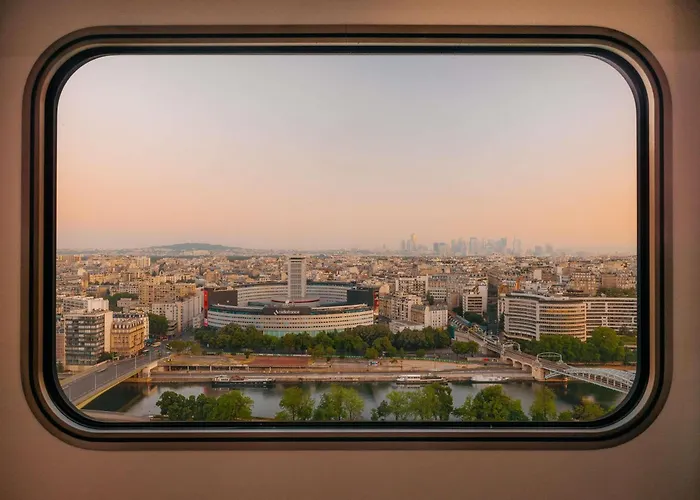 Hotel Novotel Centre Tour Eiffel