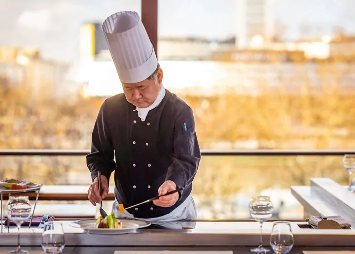 Novotel Centre Tour Eiffel 4*