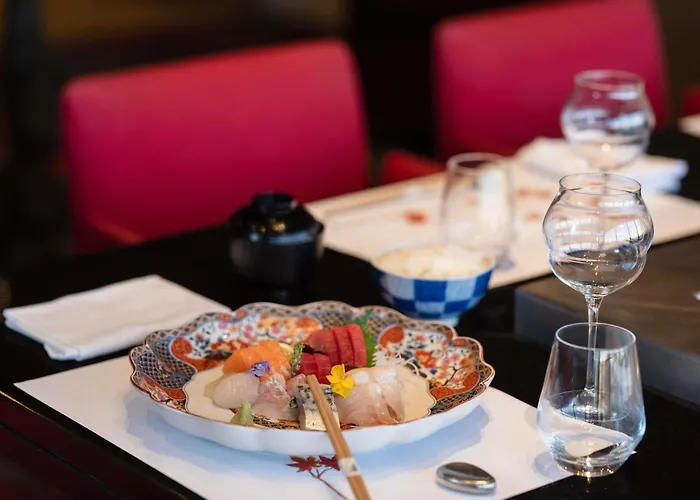 Novotel Centre Tour Eiffel Hotel 4*