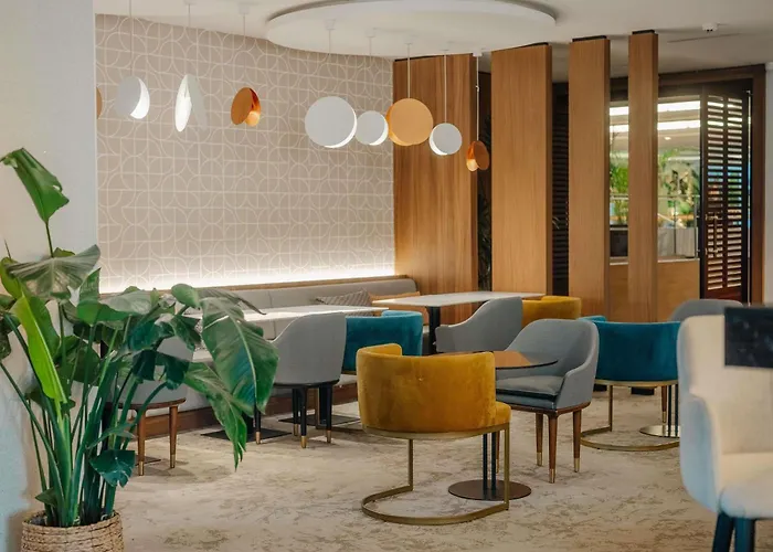 Novotel Centre Tour Eiffel Hotel