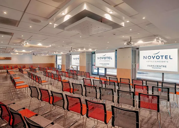 Novotel Centre Tour Eiffel Hotel 4*