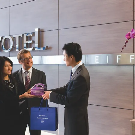 Hotel Novotel Centre Tour Eiffel 4*