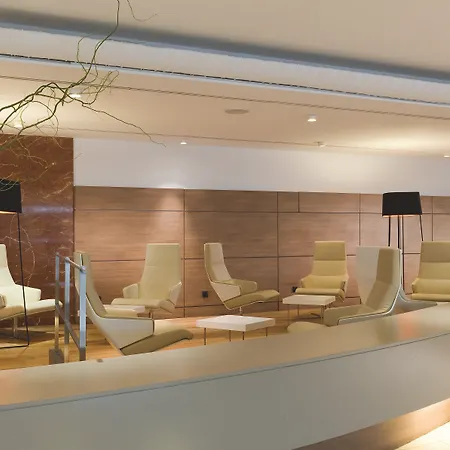 Отель Novotel Centre Tour Eiffel Париж