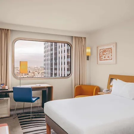 Hotel Novotel Centre Tour Eiffel 4*