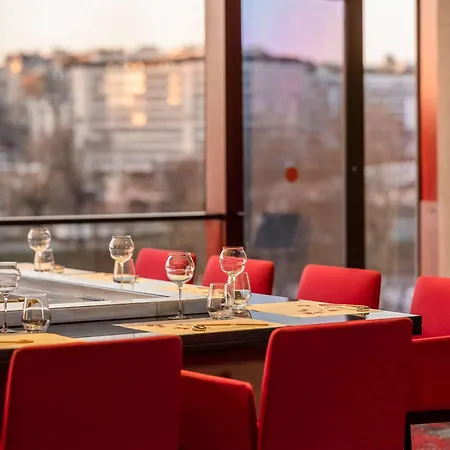 Novotel Centre Tour Eiffel Hotel