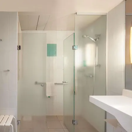 Novotel Centre Tour Eiffel מלון