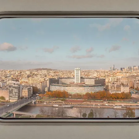 Отель Novotel Centre Tour Eiffel