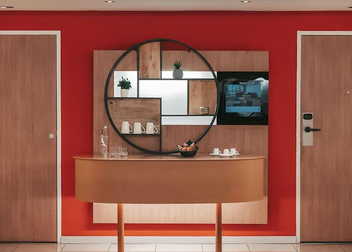 Novotel Centre Tour Eiffel Hotel 4*